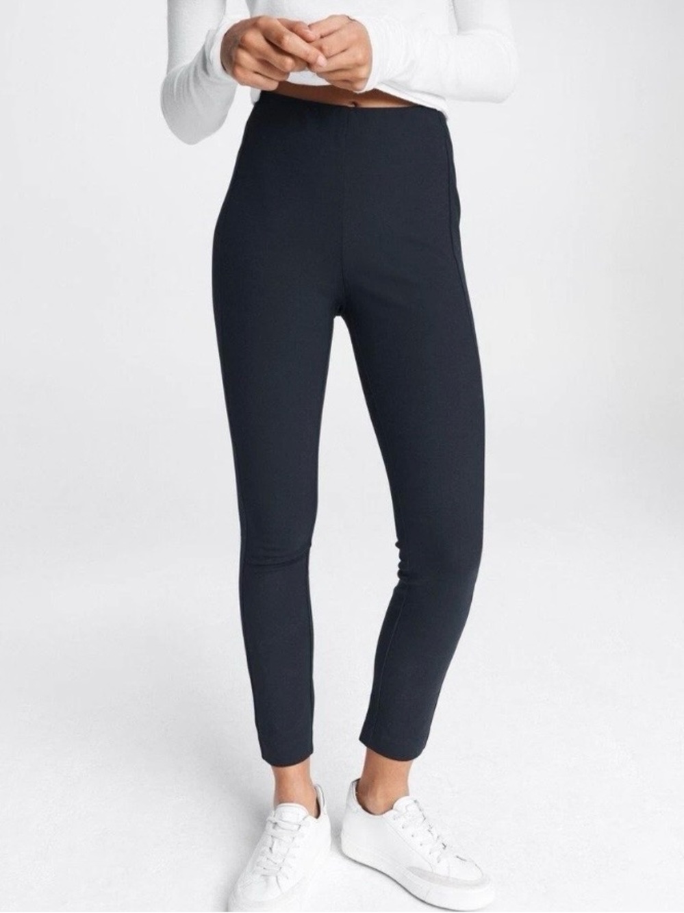 Rag & Bone 'Simone' Skinny Pants in Salute Navy Blue.
